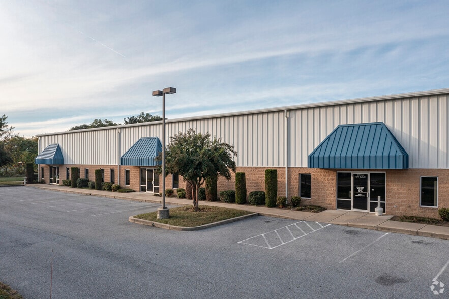 5211 Cutter Ct, Prince Frederick, MD for lease - Primary Photo - Image 3 of 32