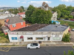 825-829 Rt-5, Ridgefield, NJ for lease Interior Photo- Image 1 of 15