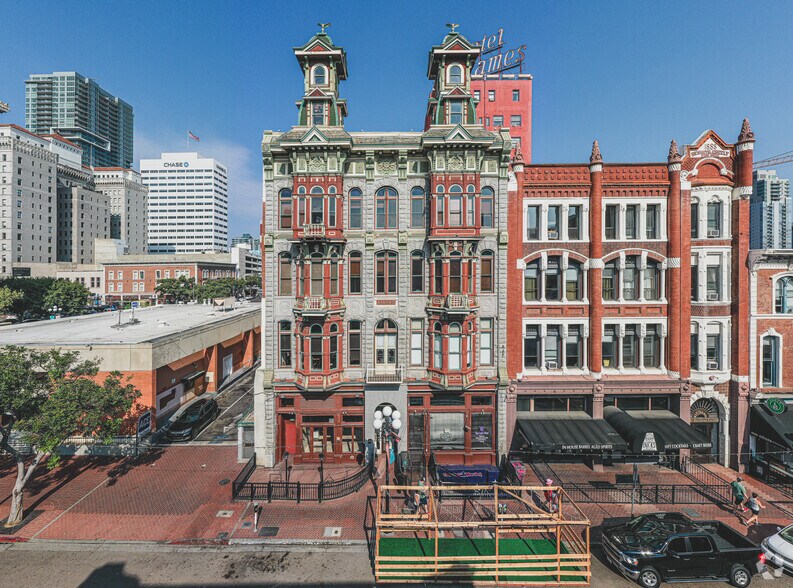 835-837 5th Ave, San Diego, CA à louer - Photo du bâtiment - Image 2 de 7