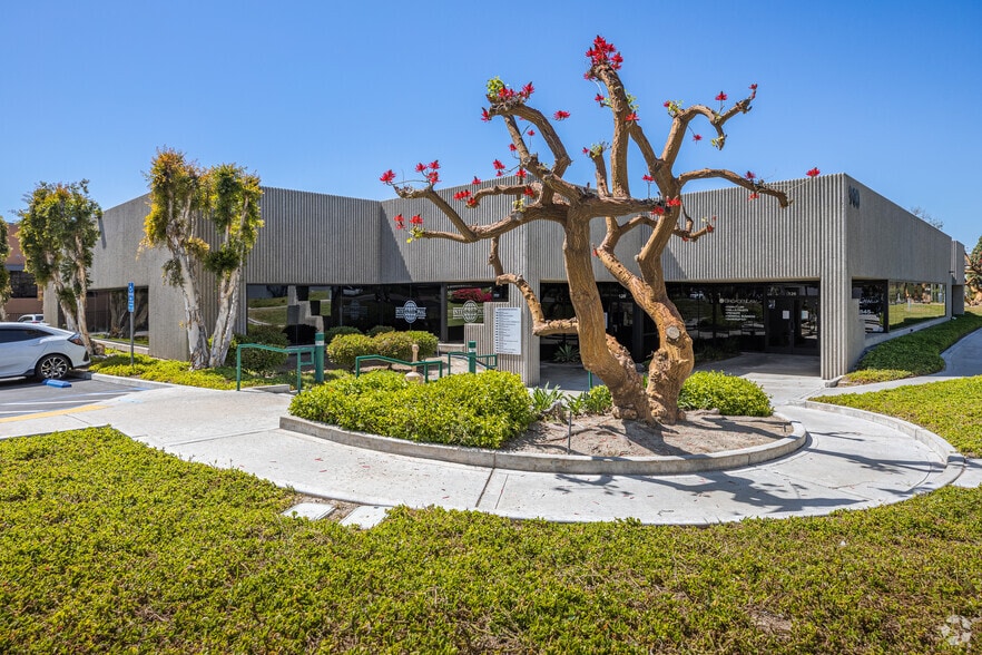 900 Lane Ave, Chula Vista, CA for lease - Primary Photo - Image 1 of 10