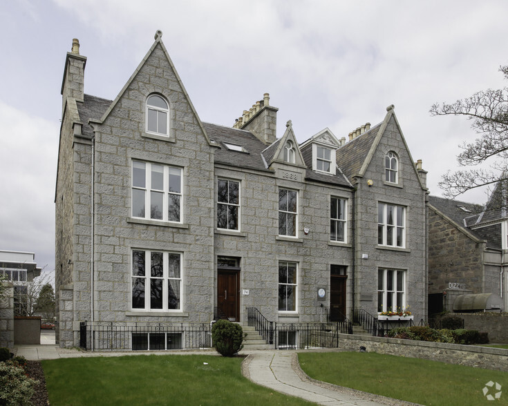 74 Carden Pl, Aberdeen for sale - Primary Photo - Image 1 of 1