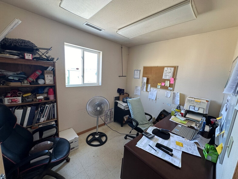 8139 61st St NW, Stanley, ND à vendre - Photo intérieure - Image 3 de 8