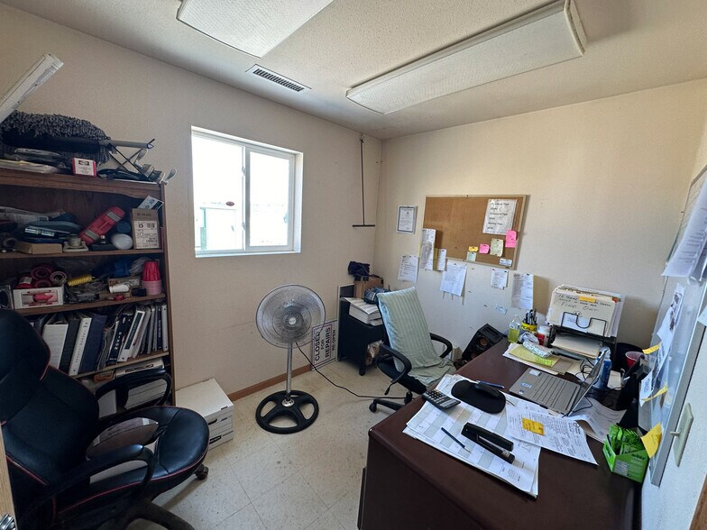 8139 61st St NW, Stanley, ND à vendre - Photo intérieure - Image 3 de 8