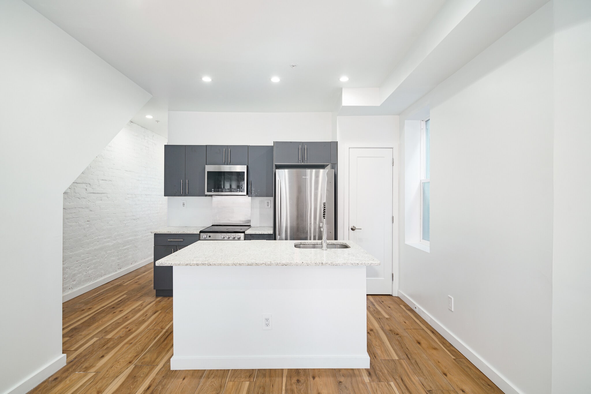 1247 S 53rd St, Philadelphia, PA for sale Primary Photo- Image 1 of 34