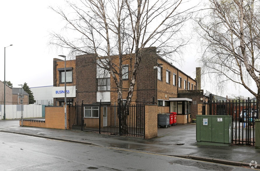 Armstrong St, Grimsby for lease - Building Photo - Image 3 of 4