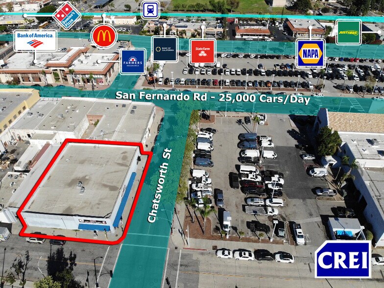 215 Chatsworth Dr, San Fernando, CA à louer - Aérien - Image 3 de 7