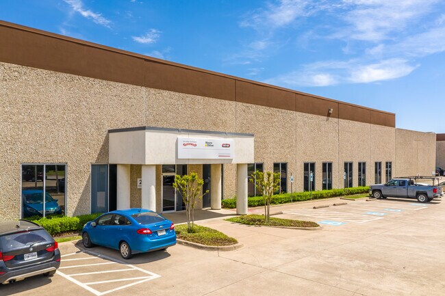 Plus de détails pour 2170-2180 French Settlement Rd, Dallas, TX - Industriel à louer