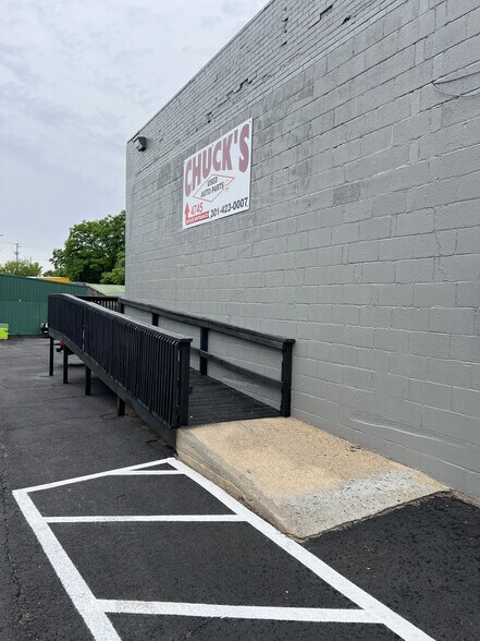 4743 Clifton Rd, Temple Hills, MD à vendre - Photo du bâtiment - Image 3 de 15