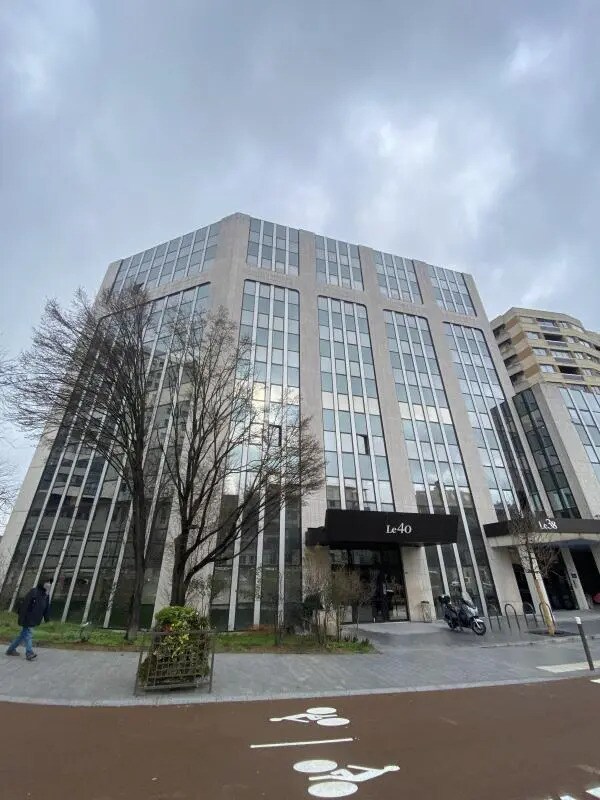 Office in Suresnes for sale Building Photo- Image 1 of 15