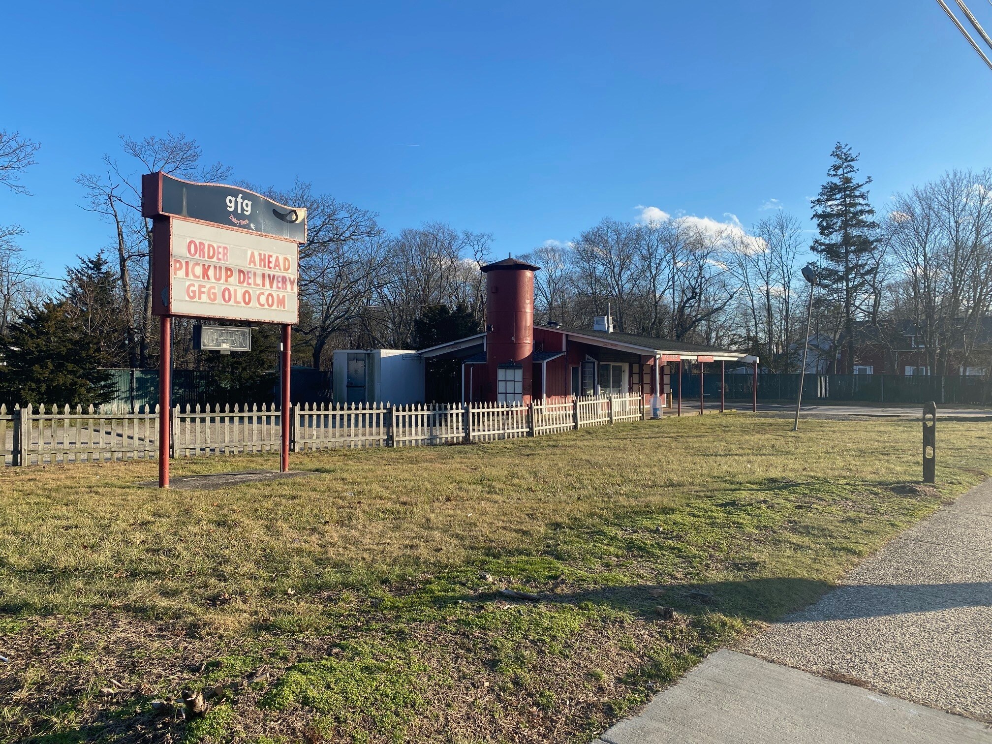 1 Main St, Center Moriches, NY for sale Building Photo- Image 1 of 7