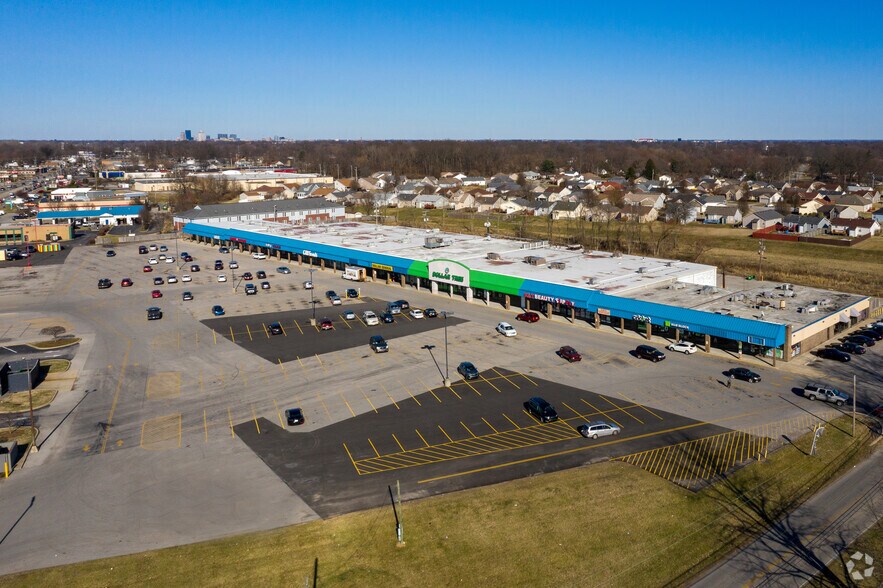 4443 Cane Run Rd, Shively, KY à louer - Photo du bâtiment - Image 2 de 5