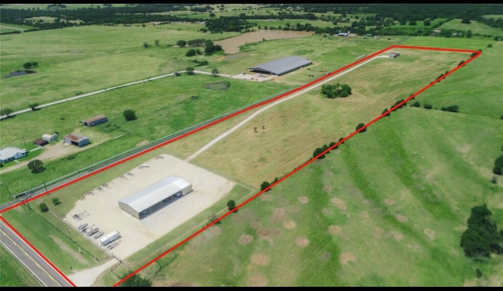 20548 FM 901 Rd, Gordonville, TX for sale - Building Photo - Image 2 of 5