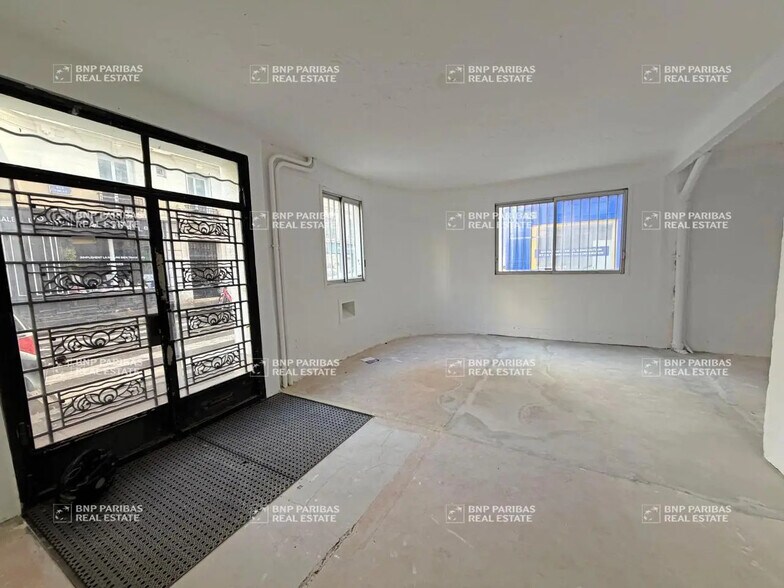 18 Bis Rue Violet, Paris for sale - Interior Photo - Image 2 of 9