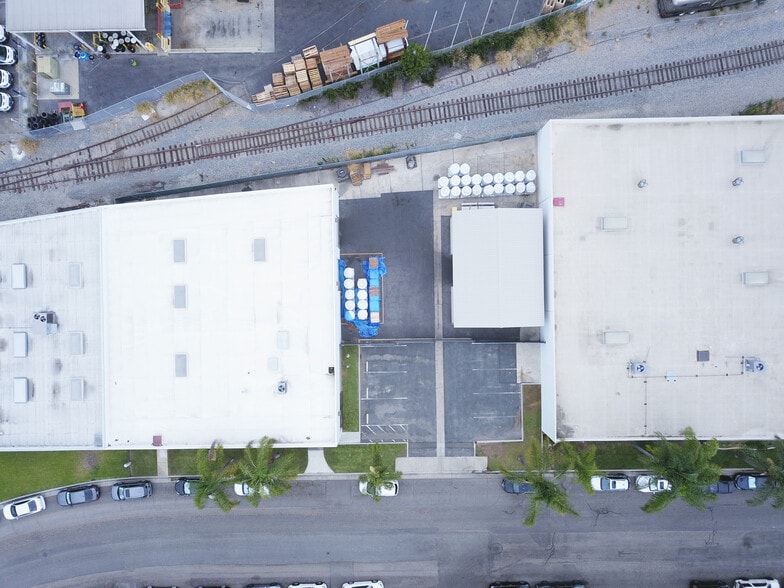529 W Blueridge Ave, Orange, CA for sale - Building Photo - Image 3 of 9