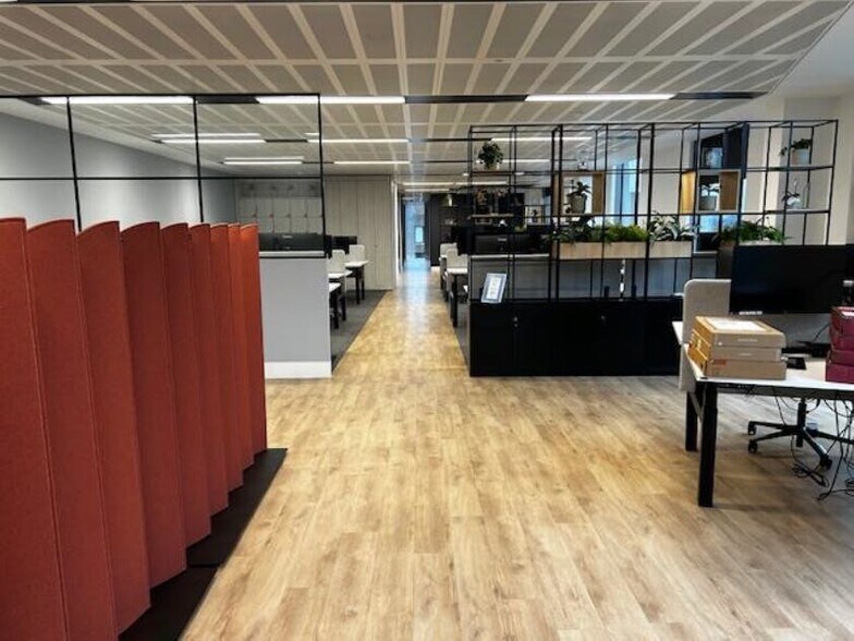 1 Marlow Rd, Maidenhead for lease - Interior Photo - Image 3 of 3