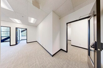 676 Woodland Square Loop SE, Lacey, WA for lease Interior Photo- Image 2 of 9