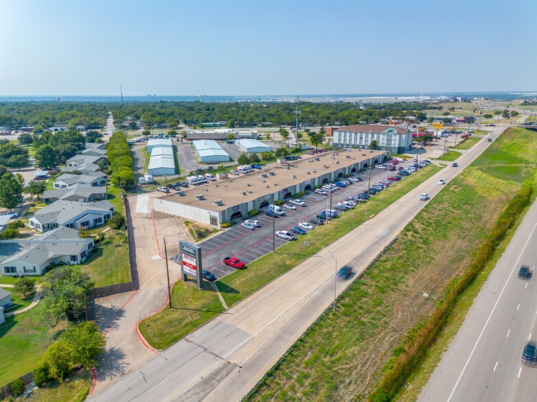 3501-3529 NW Loop 820, Fort Worth, TX for lease - Building Photo - Image 2 of 15