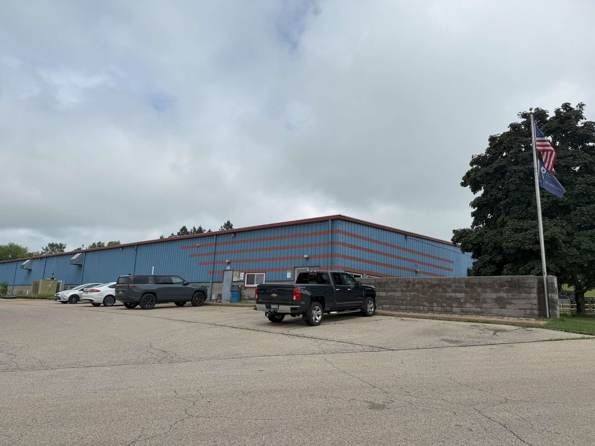 546 S Industrial Park Rd, Berlin, WI à vendre Photo du bâtiment- Image 1 de 14