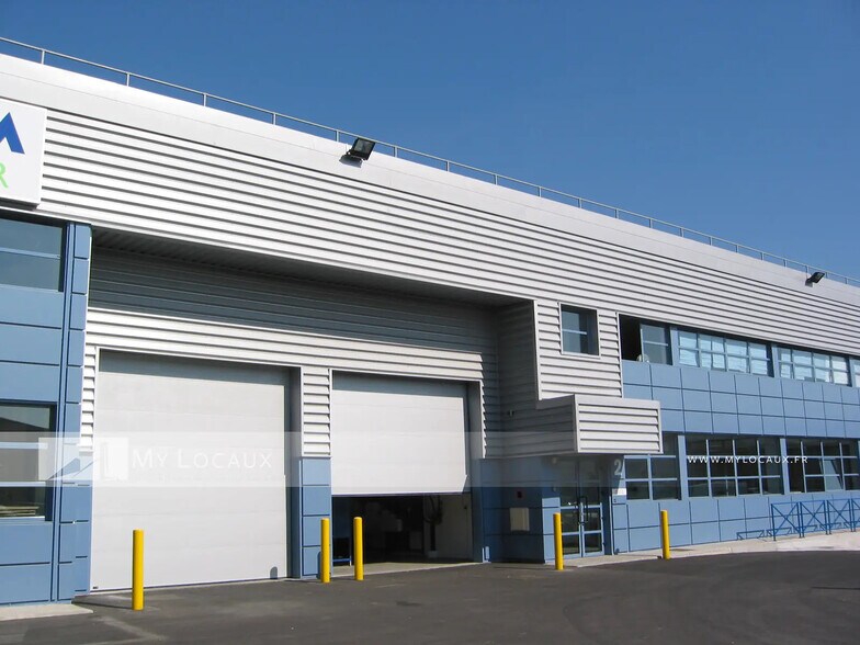 Flex dans La Courneuve à louer - Photo du bâtiment - Image 1 de 5