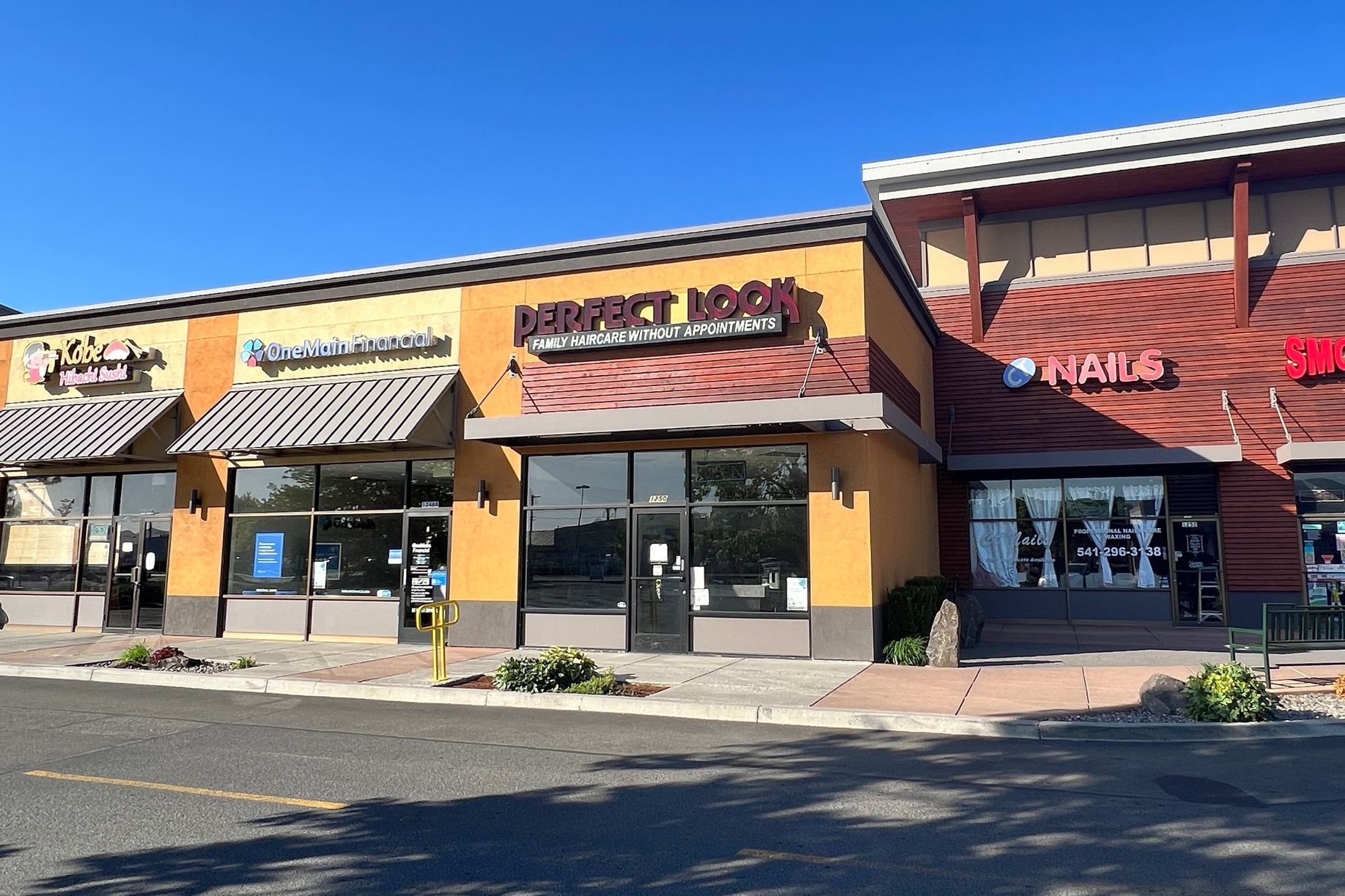 1260-1410 W 6th St, The Dalles, OR for lease Building Photo- Image 1 of 8