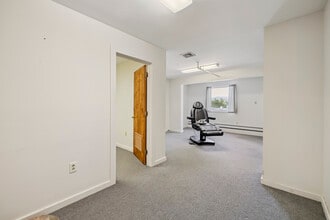 1 Glen Rd, West Lebanon, NH for lease Interior Photo- Image 2 of 3