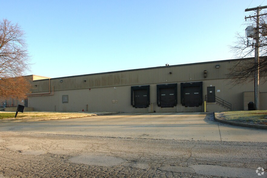 100 Technology Way, Jeffersonville, IN à louer - Photo du bâtiment - Image 3 de 12