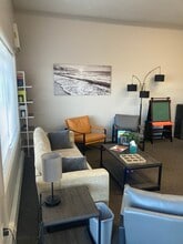 5920 N Government Way, Coeur d'Alene, ID à louer Photo intérieure- Image 2 de 20