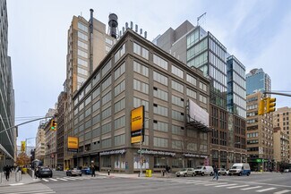 Plus de détails pour 161 Varick St, New York, NY - Bureau/Commerce de détail à louer