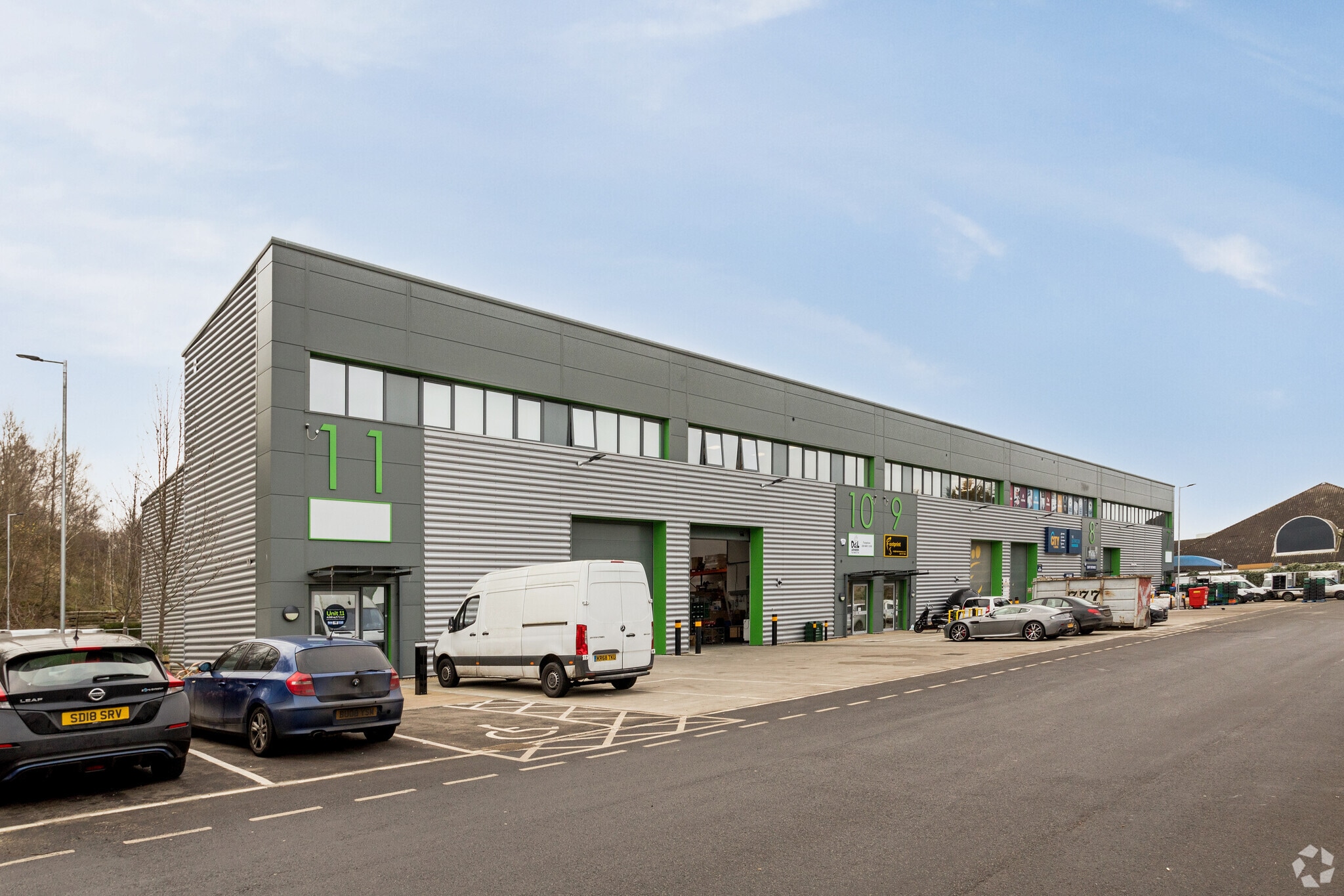 13 Edgington Way, Sidcup for lease Primary Photo- Image 1 of 13