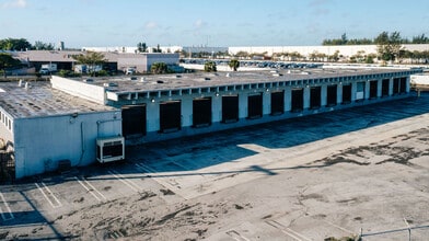 11700 NW 36th Ave, Miami, FL for lease Interior Photo- Image 2 of 12
