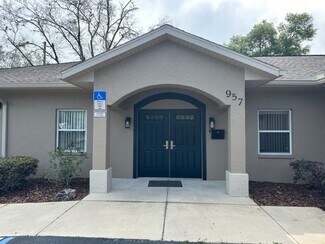 Plus de détails pour 957 S Lois Ter, Inverness, FL - Bureau à louer