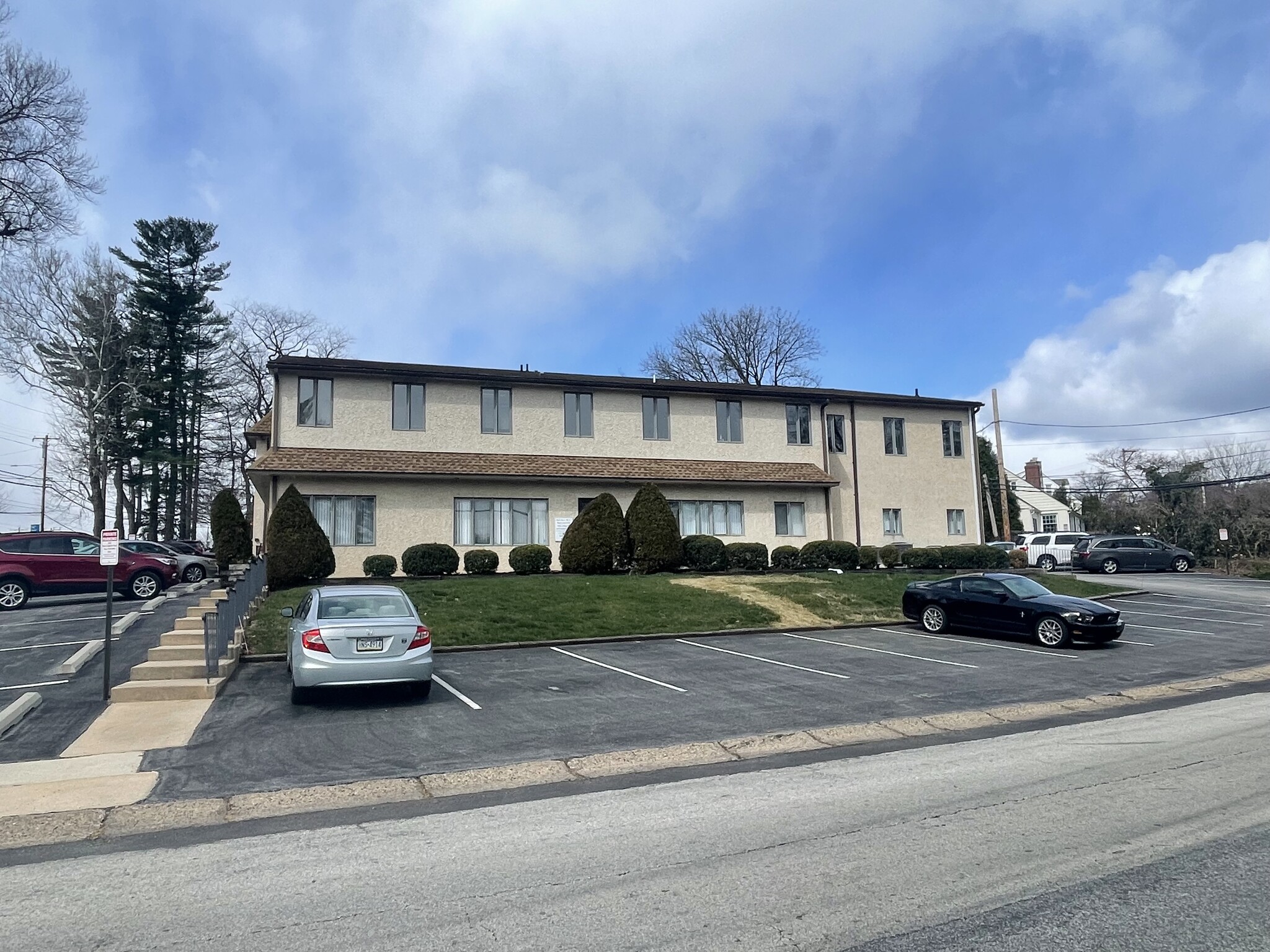 3501 West Chester Pike, Newtown Square, PA for lease Building Photo- Image 1 of 14