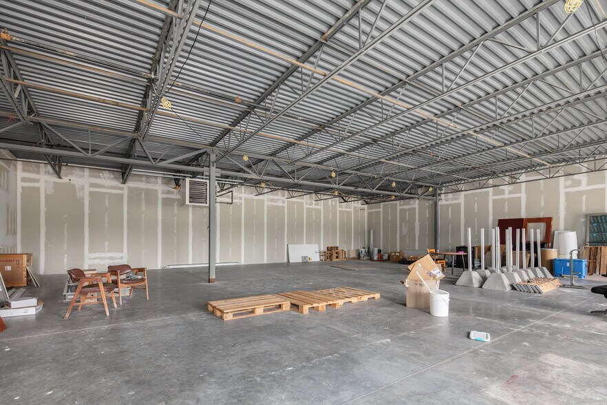 1745 Alysheba Way, Lexington, KY à louer - Photo intérieure - Image 2 de 21