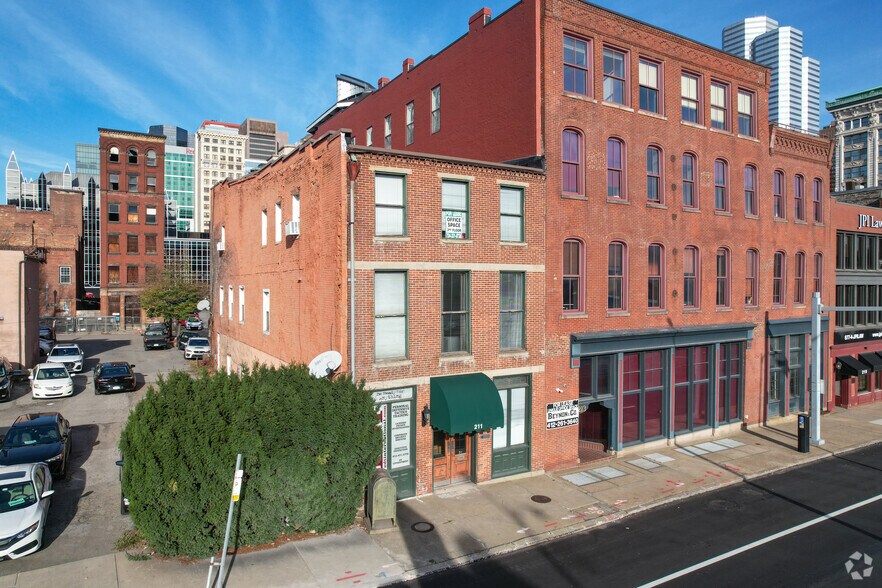 211 Fort Pitt Blvd, Pittsburgh, PA à louer - Photo principale - Image 1 de 4