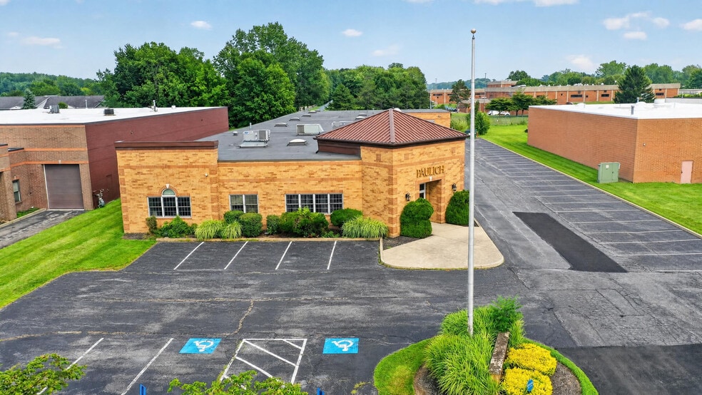 1695 Joseph Lloyd Pky, Willoughby, OH for sale - Building Photo - Image 2 of 38