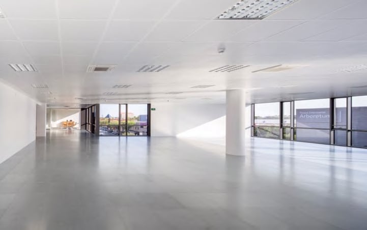 Avinguda de la Fama, 16, Cornellà de Llobregat, Barcelona for lease Interior Photo- Image 1 of 2