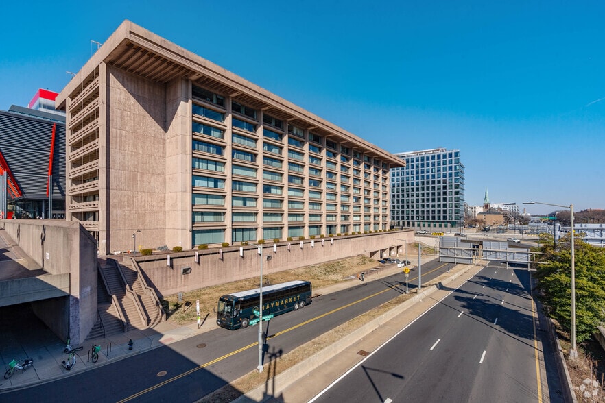 950 L'Enfant Plz SW, Washington, DC for lease - Building Photo - Image 3 of 6