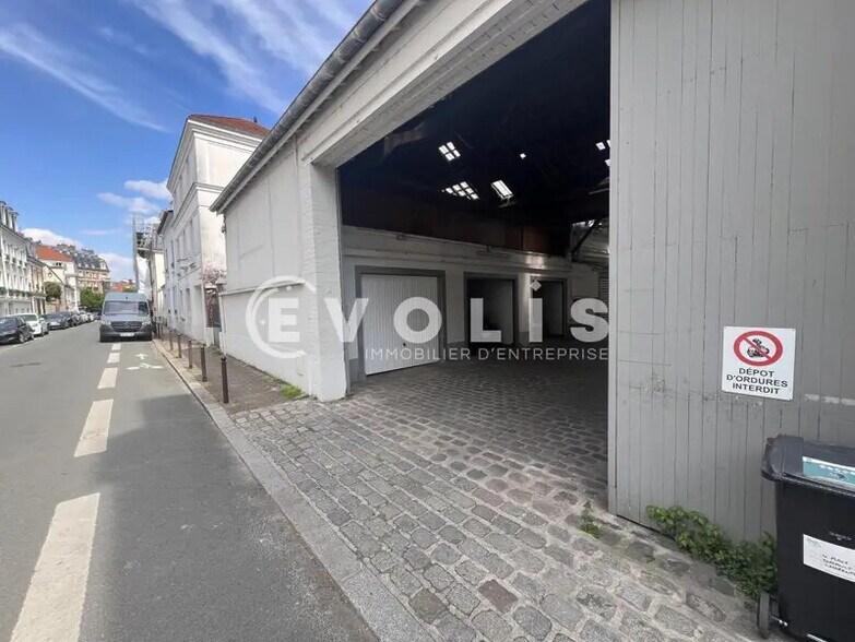 Flex dans Charenton-le-Pont à louer - Photo du bâtiment - Image 2 de 12