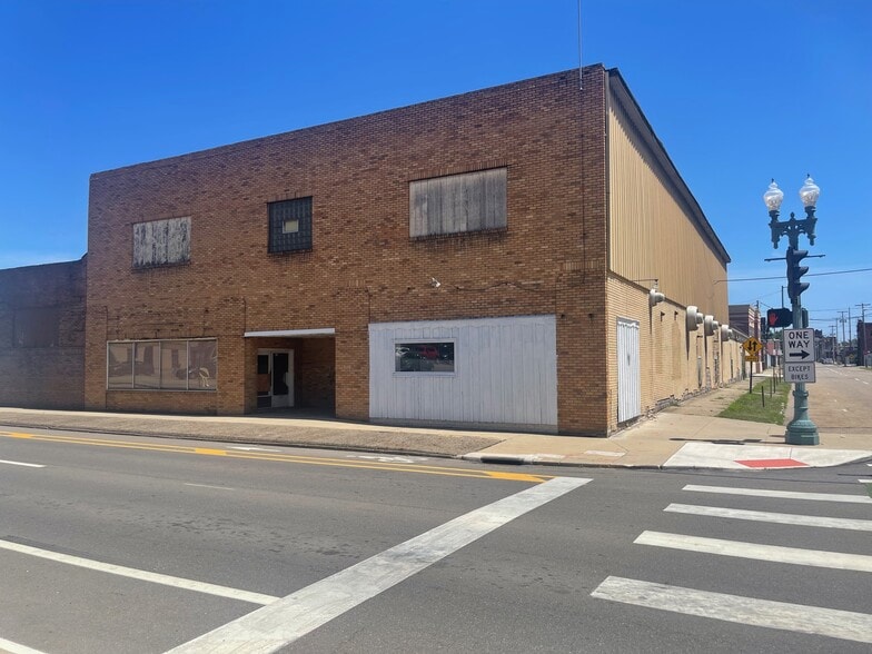 300 Walnut Ave NE, Canton, OH for sale - Building Photo - Image 3 of 4