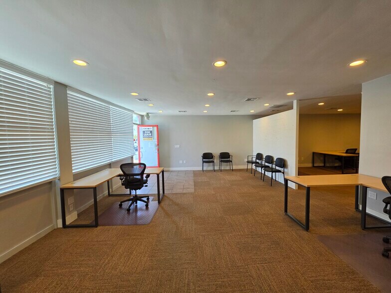 11654 W Pico Blvd, Los Angeles, CA à louer - Photo du bâtiment - Image 3 de 19