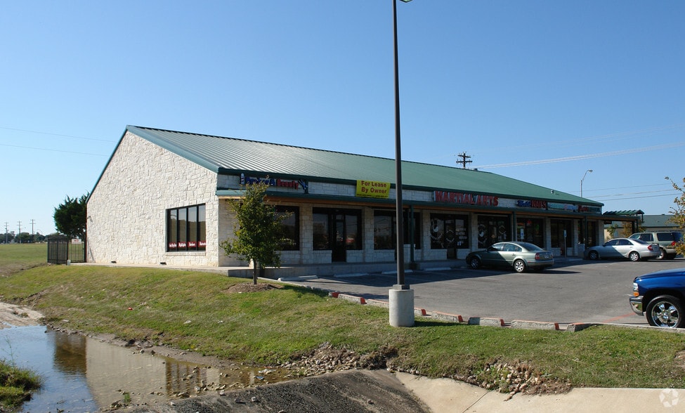 2100 Cypress Creek Rd, Cedar Park, TX for sale - Building Photo - Image 3 of 8