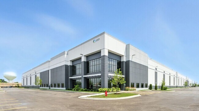 More details for 5301 W Roosevelt Rd, Cicero, IL - Industrial for Lease