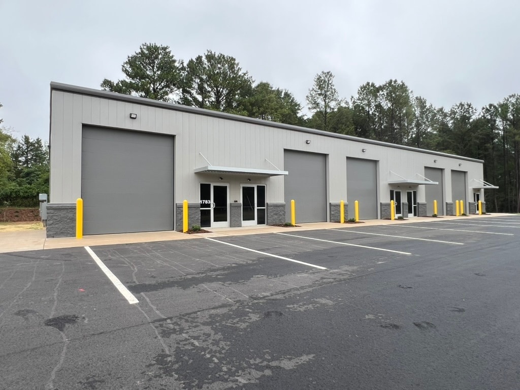 1781 S NC 16 Business Hwy, Stanley, NC for lease Interior Photo- Image 1 of 2