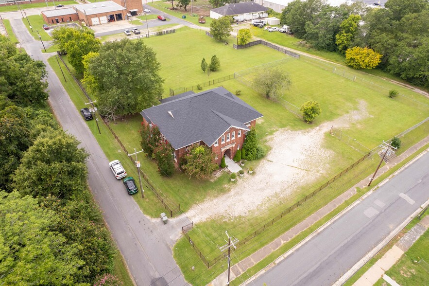 119 College St, Chester, SC for lease - Aerial - Image 2 of 17