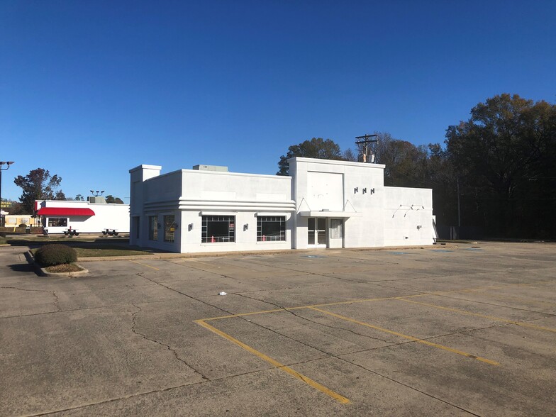 401 N Blake St, Pine Bluff, AR for lease - Primary Photo - Image 1 of 4