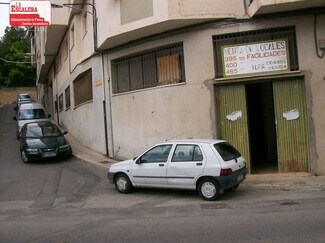 Plus de détails pour Multi-résidentiel à vendre