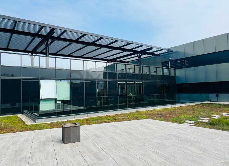 Office in Limonest for lease - Building Photo - Image 2 of 22