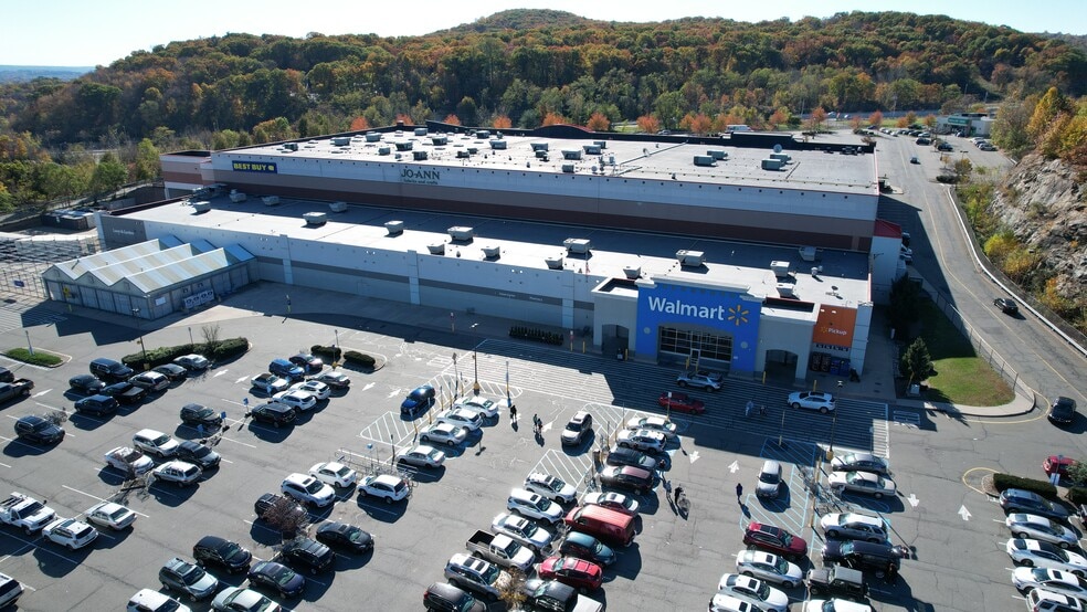 62 State RT 23, Riverdale, NJ for lease - Building Photo - Image 2 of 6