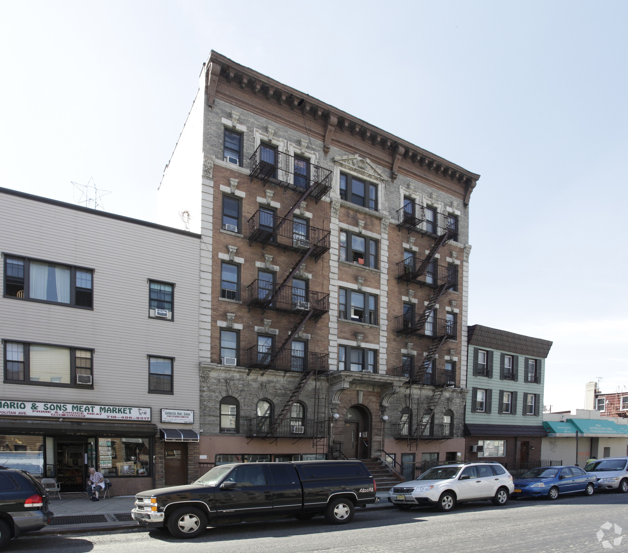 656 Metropolitan Ave, Brooklyn, NY for sale Primary Photo- Image 1 of 1