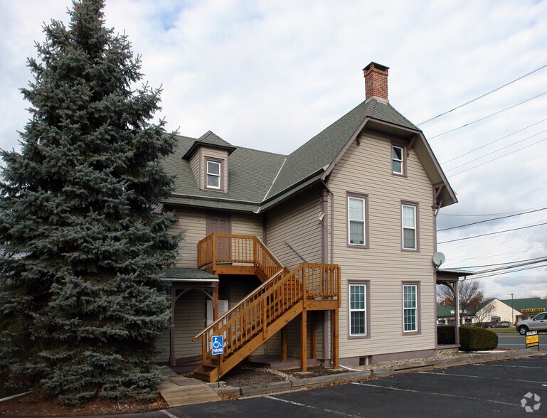 5870 Easton Rd, Plumsteadville, PA for lease - Building Photo - Image 3 of 38